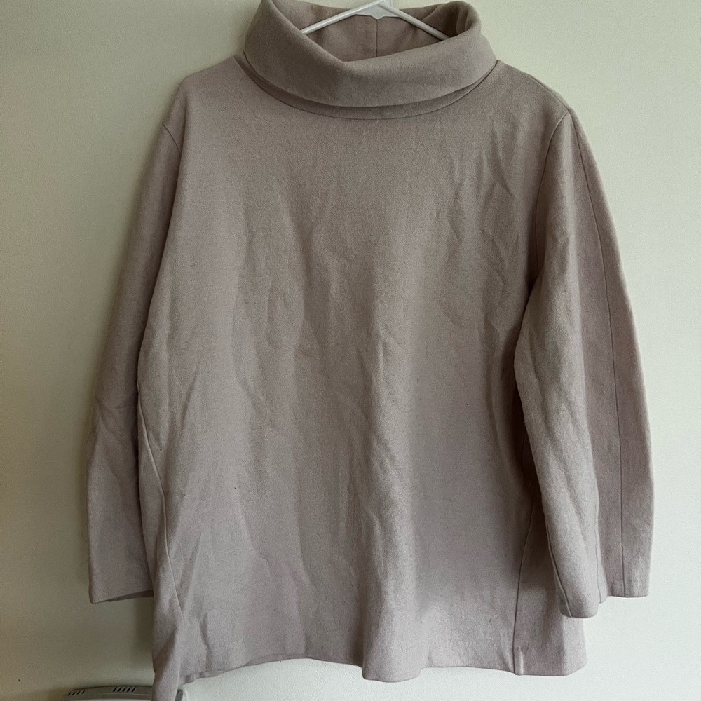 Funnel neck sweatshirt